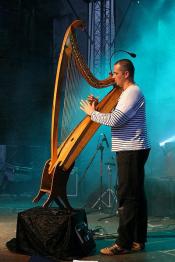 JOCHEN VOGEL ( Niemcy ) – muzyka celtycka na głos i harfę elektryczną